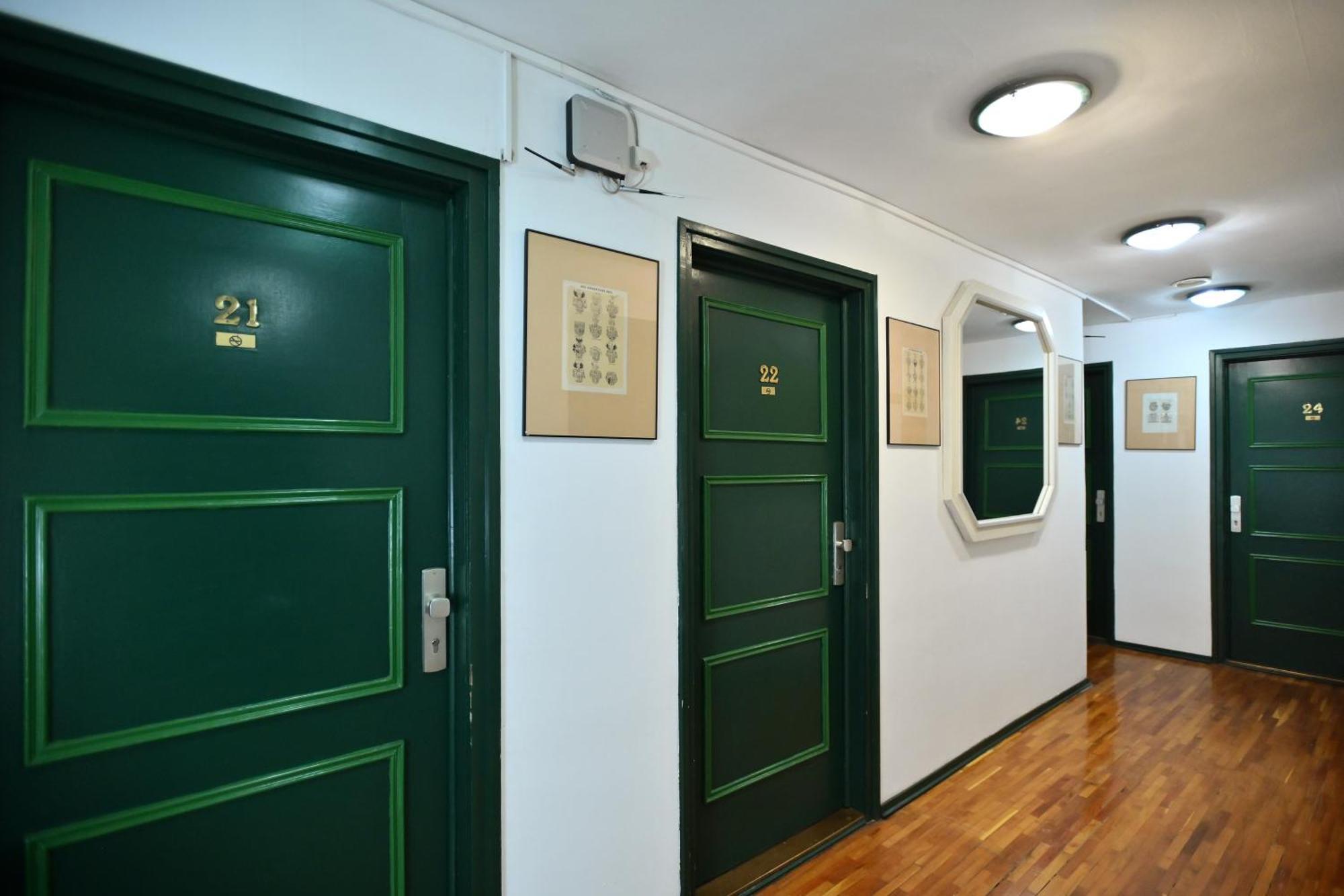 Senator Haz Hotel Eger Ngoại thất bức ảnh
