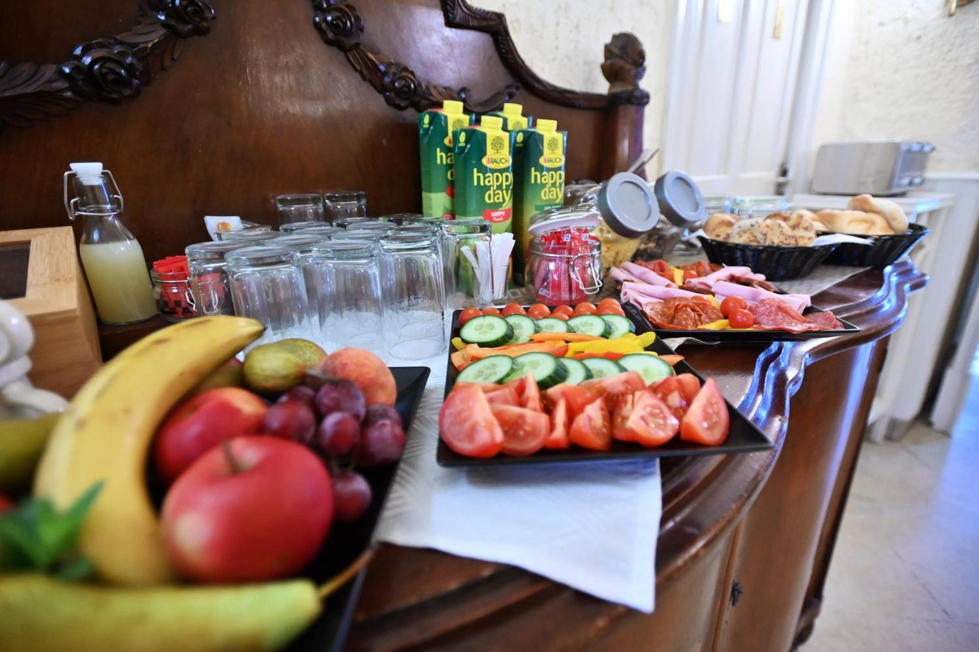 Senator Haz Hotel Eger Ngoại thất bức ảnh
